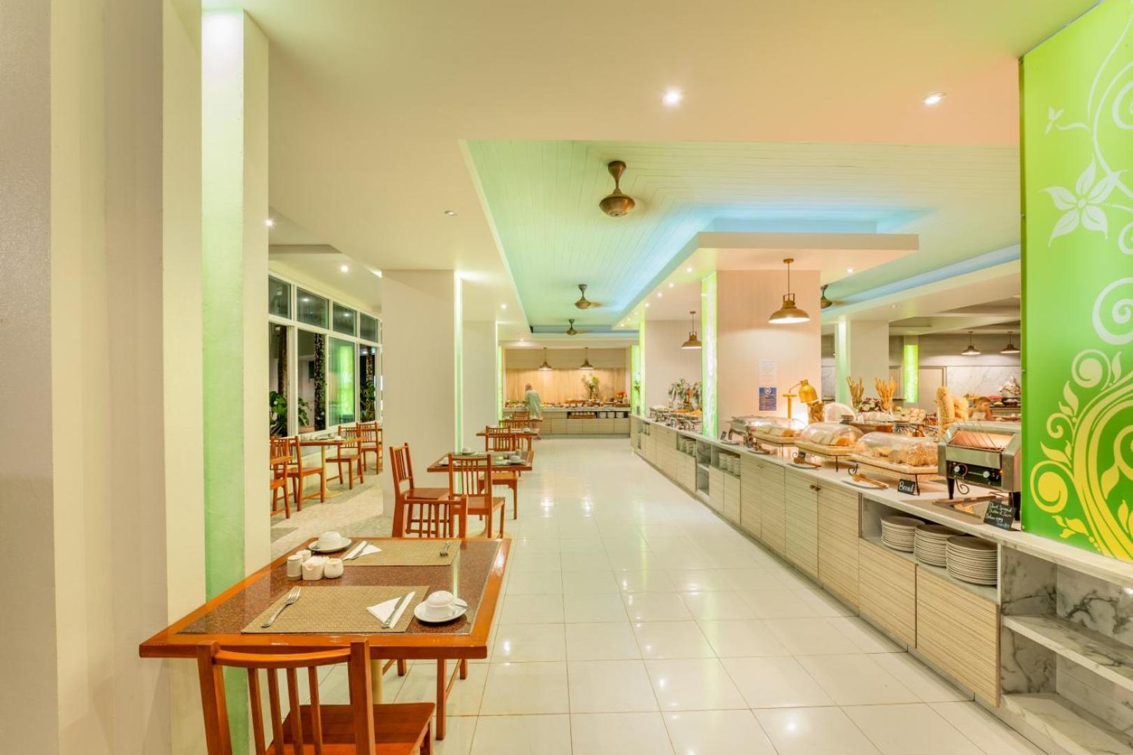 The Briza Beach Resort, Khao Lak Sha Extra Plus Bagian luar foto
