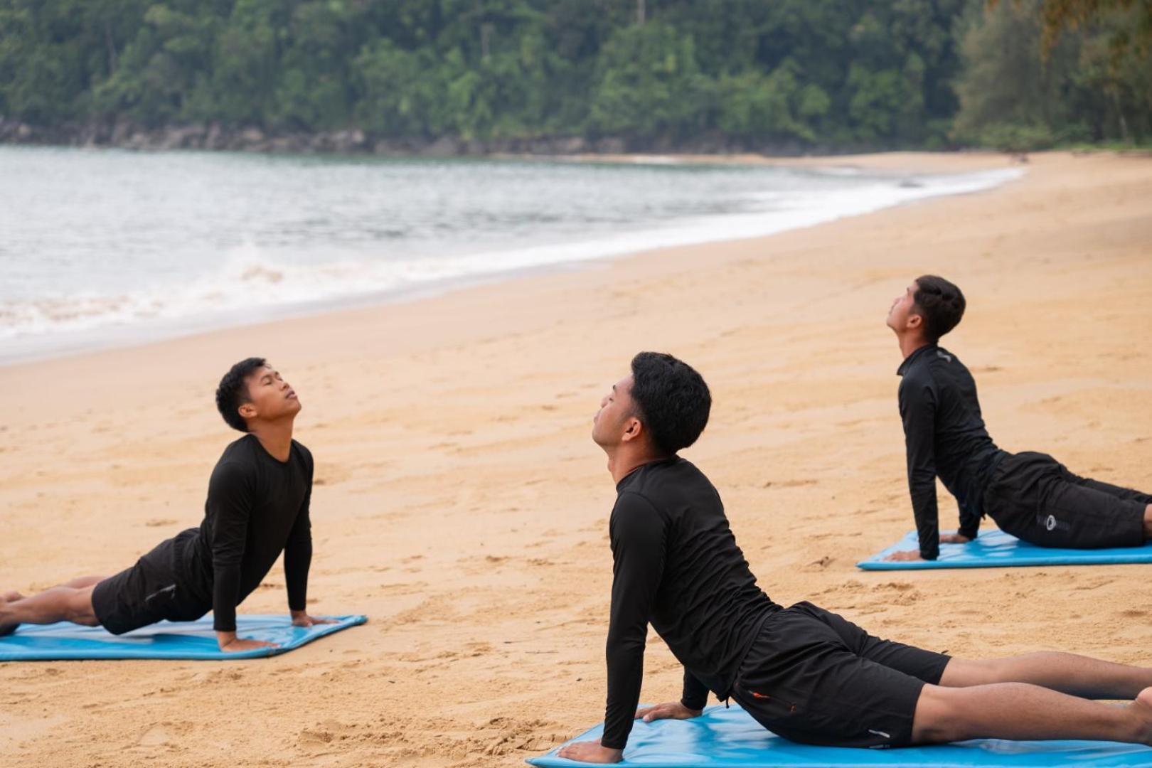 The Briza Beach Resort, Khao Lak Sha Extra Plus Bagian luar foto