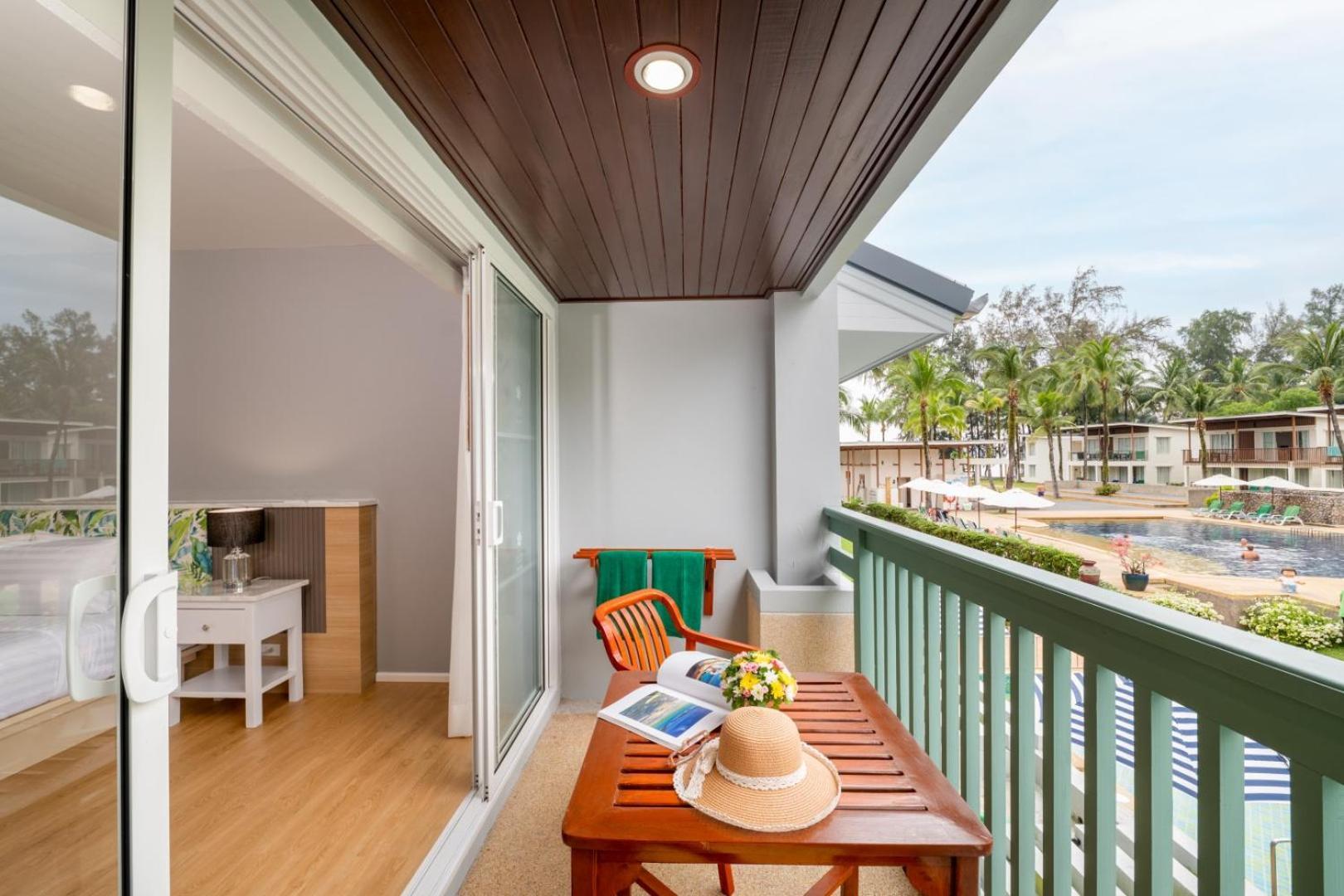 The Briza Beach Resort, Khao Lak Sha Extra Plus Bagian luar foto