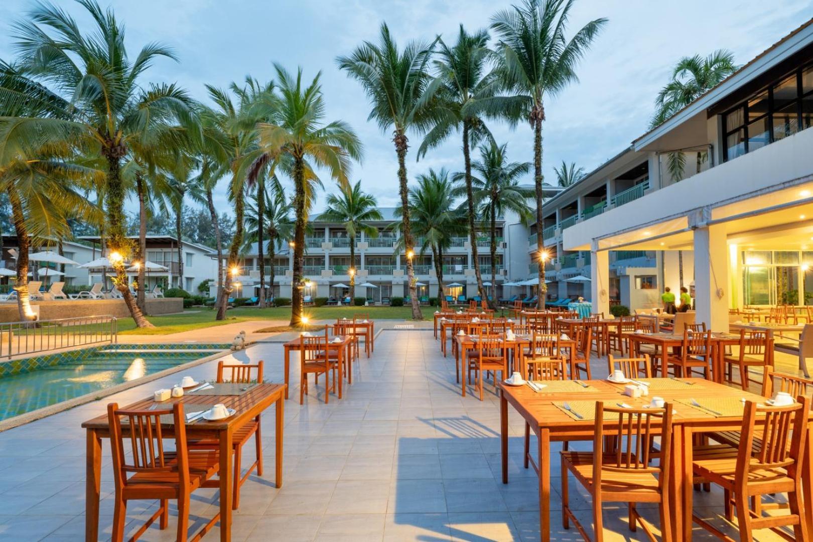 The Briza Beach Resort, Khao Lak Sha Extra Plus Bagian luar foto