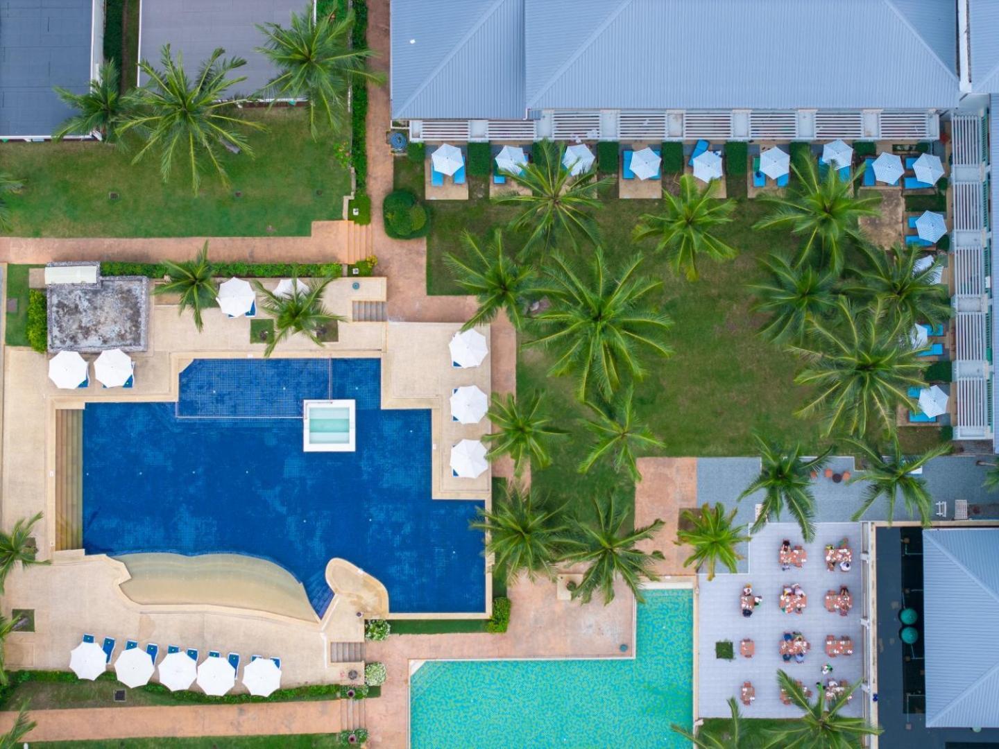 The Briza Beach Resort, Khao Lak Sha Extra Plus Bagian luar foto